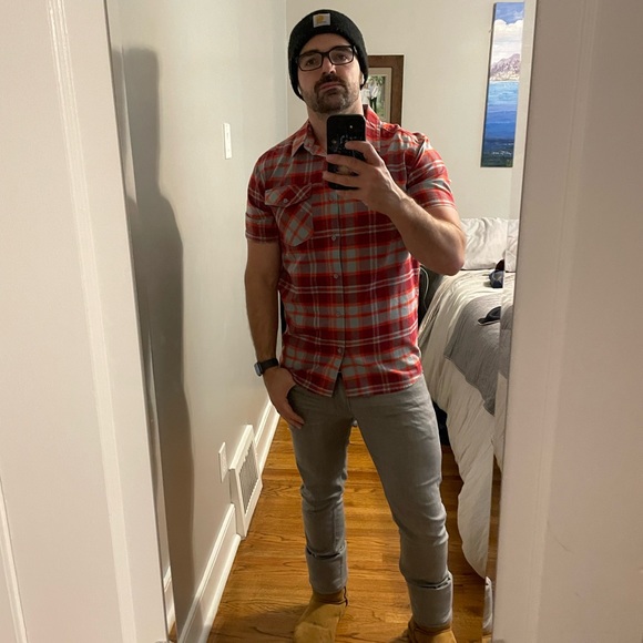 Mountain Hardwear button down shirt - Picture 1 of 3